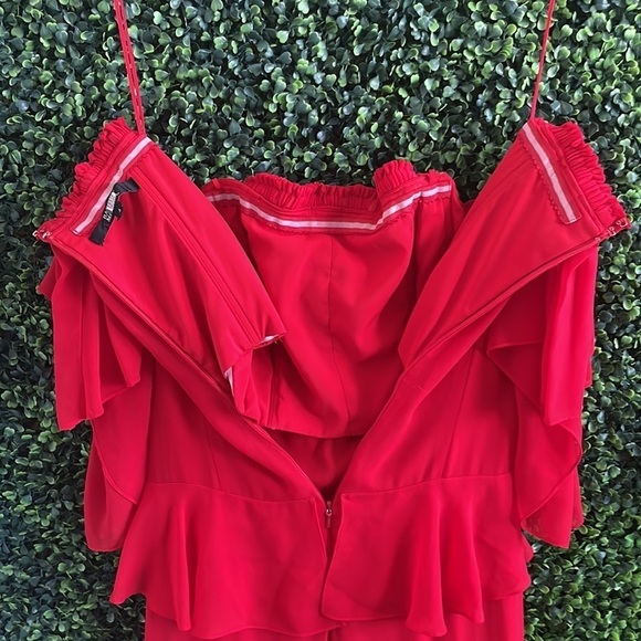 Badgley Mishka Red Off Shoulder Ruffle Gown Size 4 - Picture 9 of 10